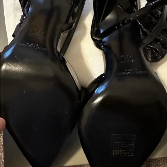Saint Laurent Glossy Black Heels - Picture 3 of 7